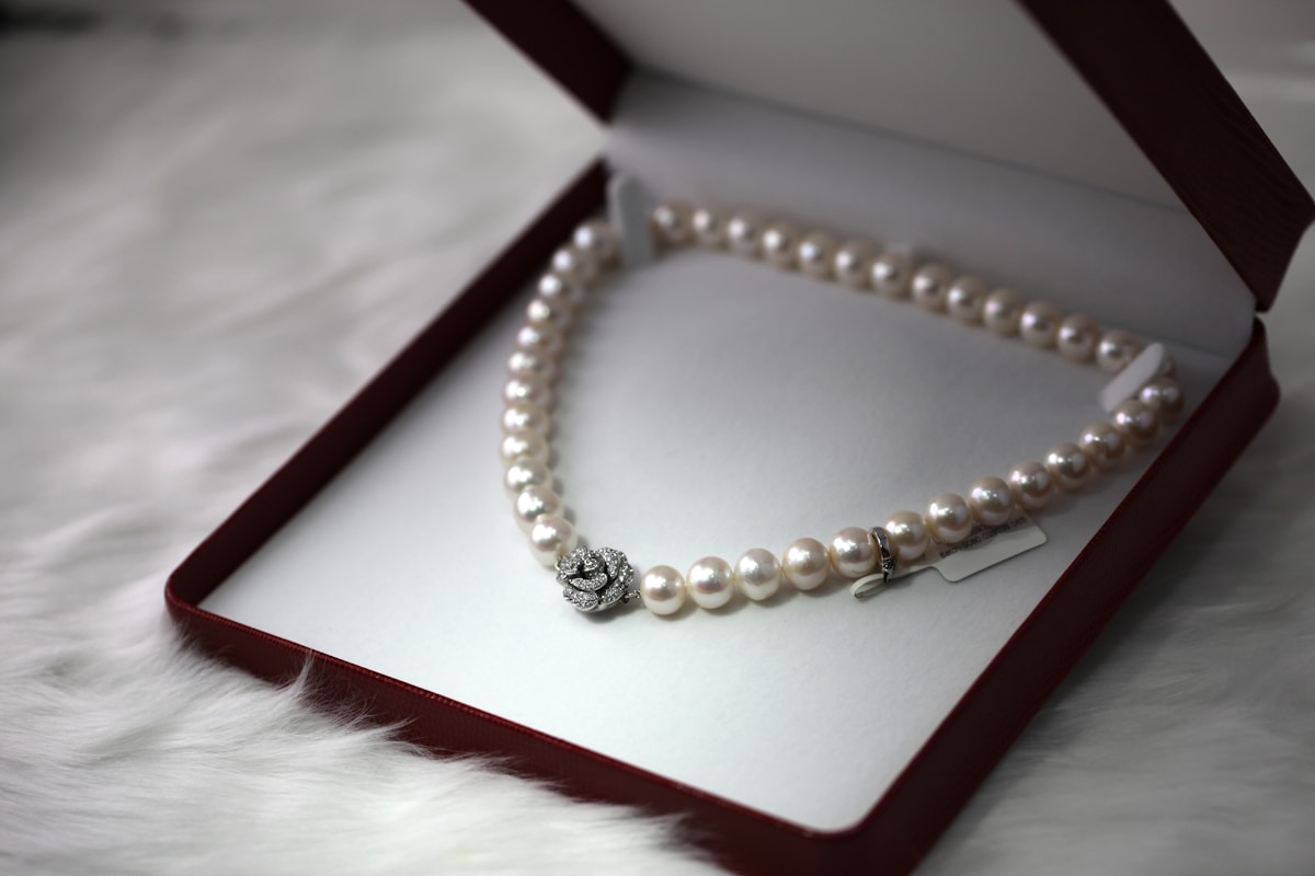 Wedding jewelry details